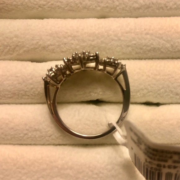 Bridge diamond ring - Picture 6 of 7